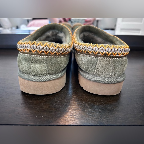 UGG Tasman Burt Olive Shearling Shoes Slippers, excellent! Size 9 - Picture 5 of 6